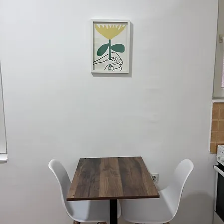 The Cozy George بلغراد